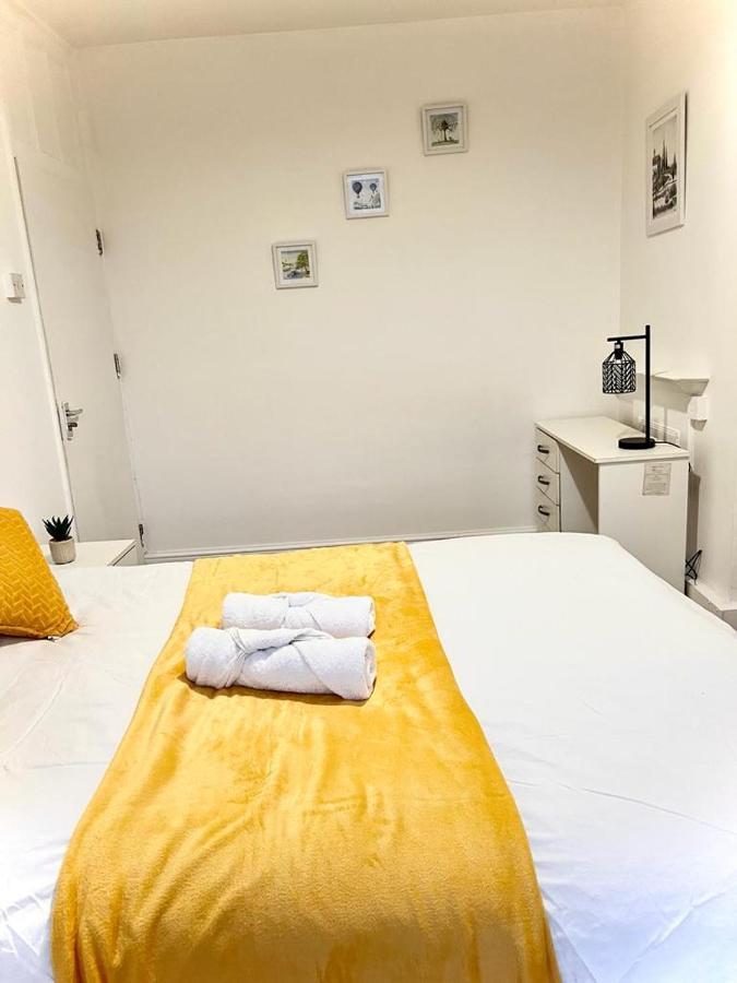 Canary Wharf Holiday Rooms London Exteriör bild