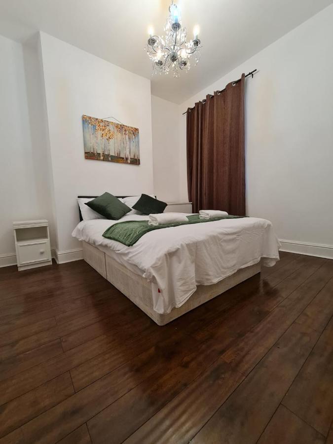Canary Wharf Holiday Rooms London Exteriör bild
