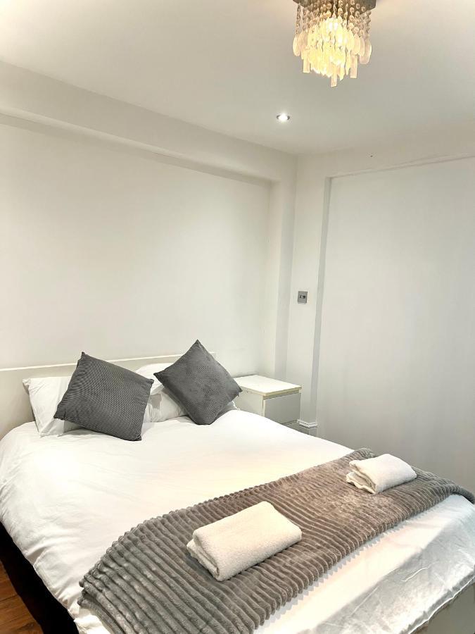 Canary Wharf Holiday Rooms London Exteriör bild