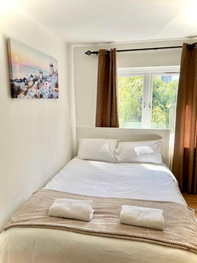 Canary Wharf Holiday Rooms London Exteriör bild