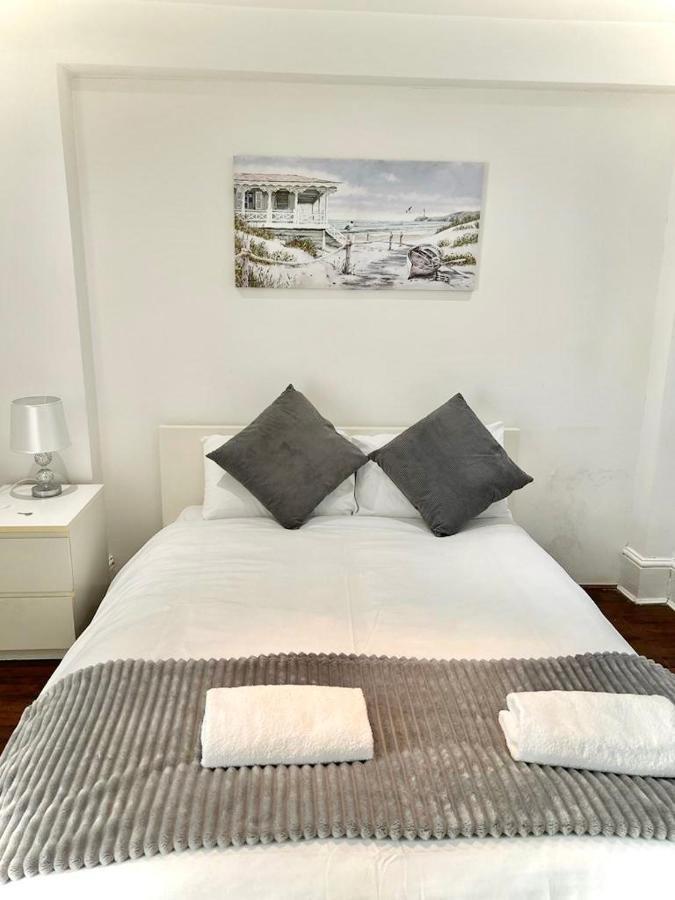 Canary Wharf Holiday Rooms London Exteriör bild