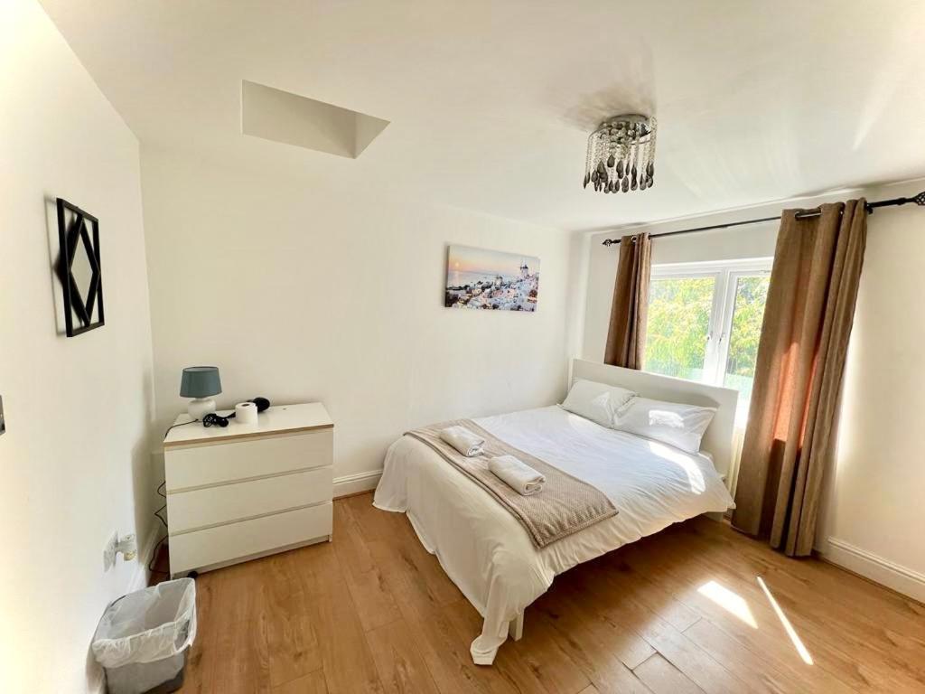 Canary Wharf Holiday Rooms London Exteriör bild