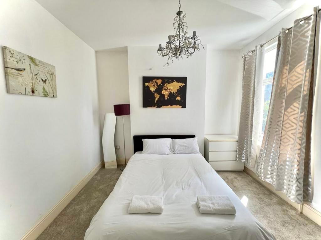 Canary Wharf Holiday Rooms London Exteriör bild
